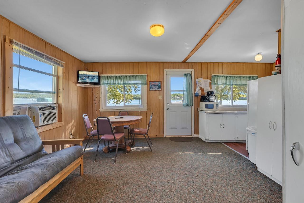 Blue Moon Resort & Motel Hill City Eksteriør bilde